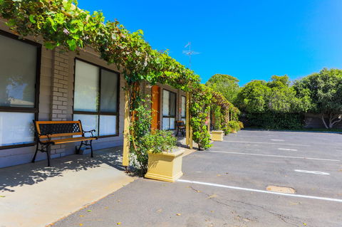Country Roads Motor Inn Naracoorte - Kingaroy Accommodation 26