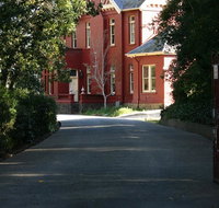 Pirralilla Estate Adelaide Hills - Kingaroy Accommodation