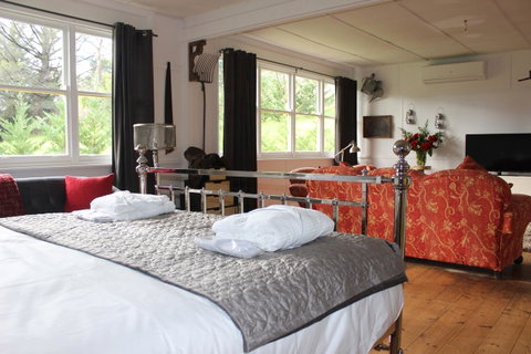 Pirralilla Estate Adelaide Hills - Kingaroy Accommodation 1
