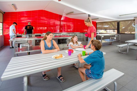 BIG4 Renmark Riverfront Holiday Park - Kingaroy Accommodation 43