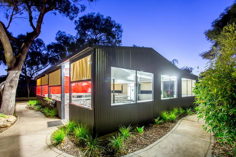 BIG4 Renmark Riverfront Holiday Park - Kingaroy Accommodation 44