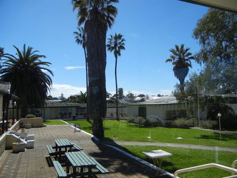 Island Motel Kingscote - Kingaroy Accommodation 2