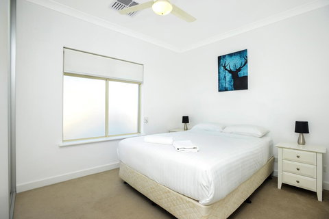 Blue Zone - Aldinga Beach - Kingaroy Accommodation 10