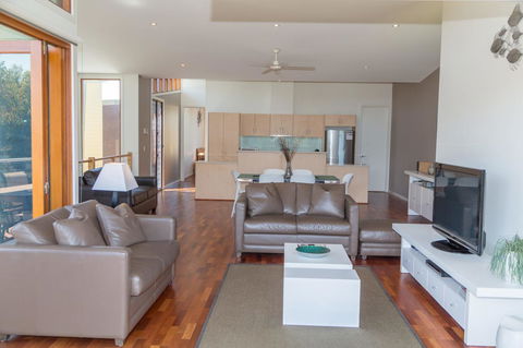 South Shores Villa 52 - Kingaroy Accommodation 22