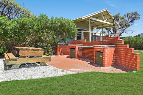 Casa Capri - Aldinga Beach - C21 SouthCoast Holidays - Kingaroy Accommodation 13