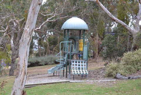 Cabernet Cottage - Kingaroy Accommodation 9