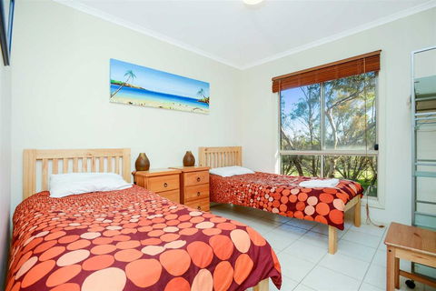 Cabernet Cottage - Kingaroy Accommodation 2
