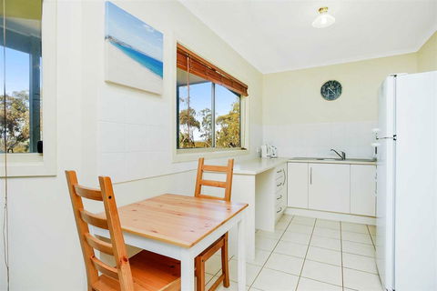 Cabernet Cottage - Kingaroy Accommodation 5