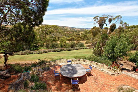 Cabernet Cottage - Kingaroy Accommodation 7