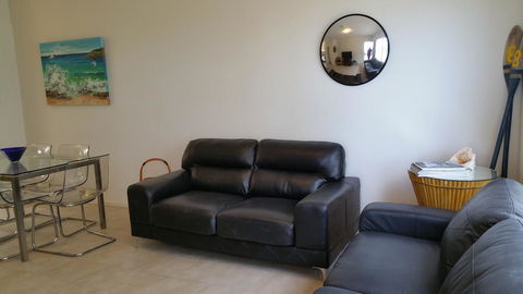 Acaill Accommodation Esplanade Living Self Check-In Self Check-Out - Kingaroy Accommodation 3