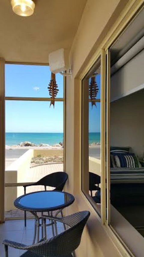 Acaill Accommodation Esplanade Living Self Check-In Self Check-Out - Kingaroy Accommodation 18