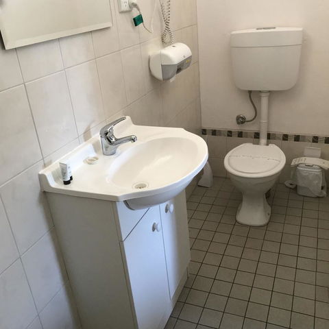 Travelway Motel - Kingaroy Accommodation 1