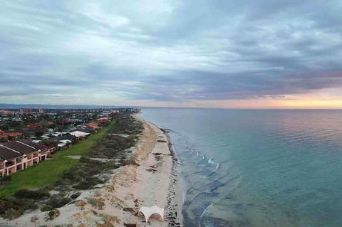 Luxurious 3 Bedroom Beachfront - Panoramic Views - Kingaroy Accommodation 11