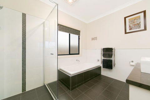 Gizmos Retreat - Kingaroy Accommodation 7