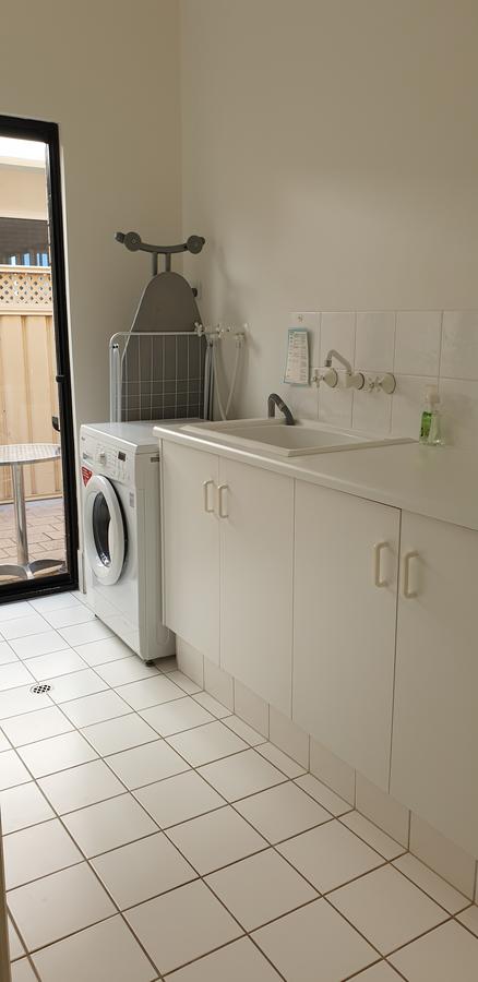 South Shores - Kingaroy Accommodation 12