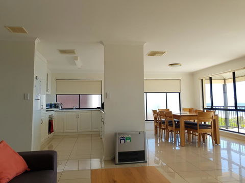 South Shores - Kingaroy Accommodation 10