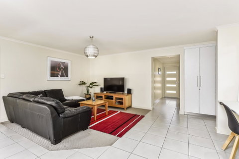 City Fringe Apartment - Kingaroy Accommodation 7
