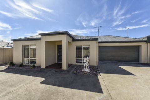 City Fringe Apartment - Kingaroy Accommodation 10