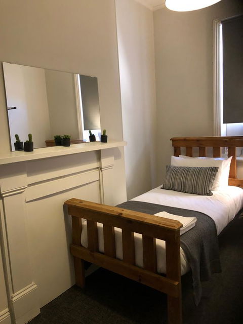 Cornwall Hotel - Kingaroy Accommodation 15