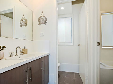 Seas The Day - Kingaroy Accommodation 14