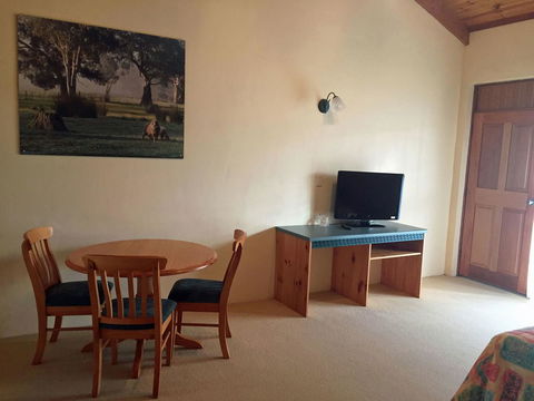 Coonawarra Place Motor Inn - Kingaroy Accommodation 11