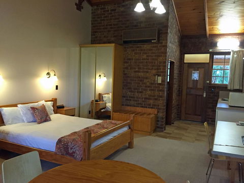Coonawarra Place Motor Inn - Kingaroy Accommodation 32
