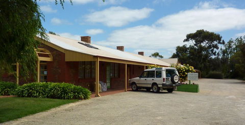 Coonawarra Place Motor Inn - Kingaroy Accommodation 19