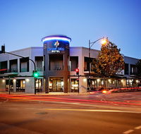Mawson Lakes Hotel