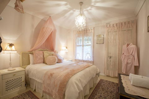 Jasmine\'s Barossa Valley Cottage - Kingaroy Accommodation 6