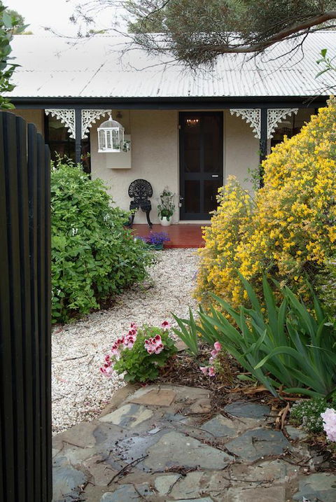 Jasmine\'s Barossa Valley Cottage - Kingaroy Accommodation 17