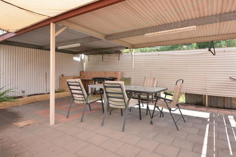 Motel Poinsettia - Kingaroy Accommodation 12