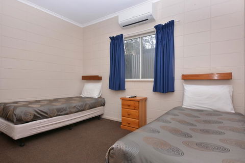 Motel Poinsettia - Kingaroy Accommodation 16