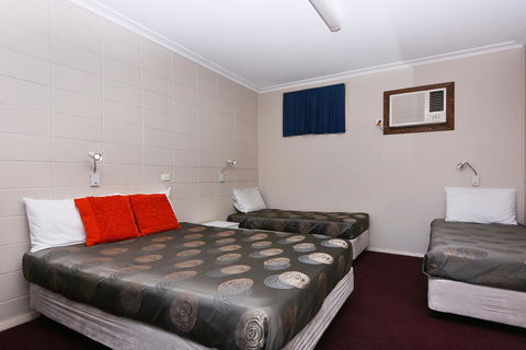 Motel Poinsettia - Kingaroy Accommodation 20