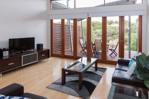 South Shores Trevally Villa 38 - South Shores Normanville - Kingaroy Accommodation 13