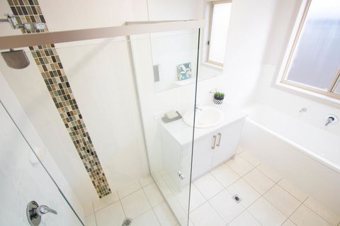 Waterfront On Jefferson, At Wellington Marina, SA - Kingaroy Accommodation 17