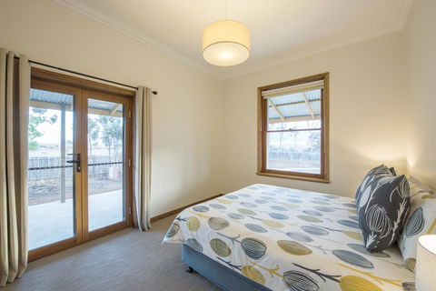 Flinders Bush Retreats - Kingaroy Accommodation 0