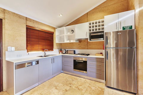 Eight Willows Retreat - Kingaroy Accommodation 2