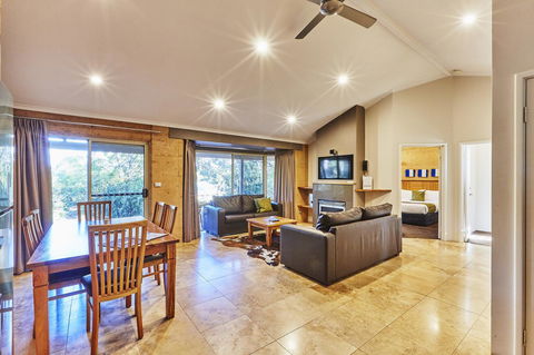 Eight Willows Retreat - Kingaroy Accommodation 12