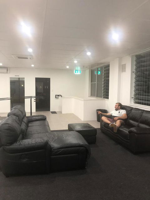 Perth City Backpackers Hostel - Note - Valid Passport Required To Check In - Kingaroy Accommodation 12