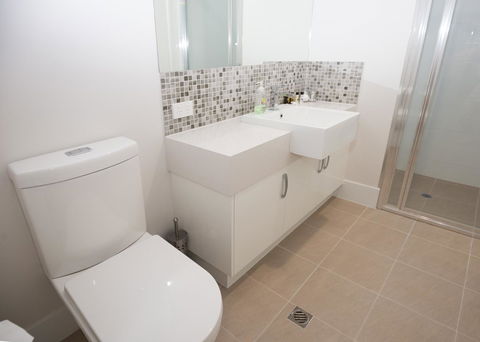 Yaran Suites - Kingaroy Accommodation 5