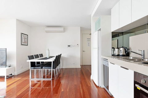 Parklane Apartments - Kingaroy Accommodation 13