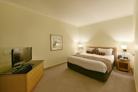 Duxton Hotel Perth - Kingaroy Accommodation 10