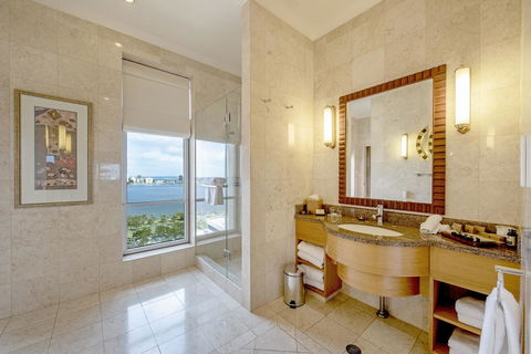 Duxton Hotel Perth - Kingaroy Accommodation 13