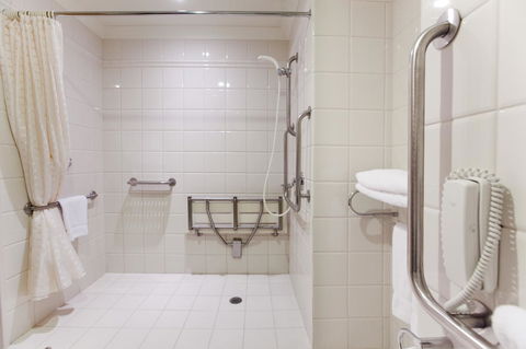 Duxton Hotel Perth - Kingaroy Accommodation 4