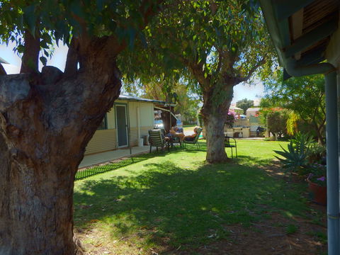 Lazy Lobster Holiday Units & Chalets - Kingaroy Accommodation 32