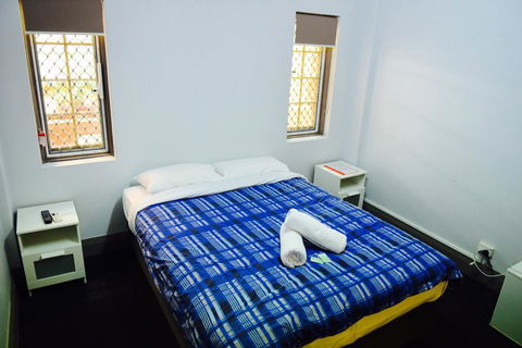 The Emperors Crown Hostel - Kingaroy Accommodation 13