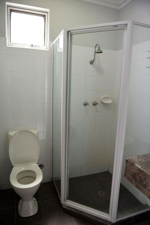 The Emperors Crown Hostel - Kingaroy Accommodation 31