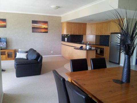 Boardwalk By The Beach - Kingaroy Accommodation 1