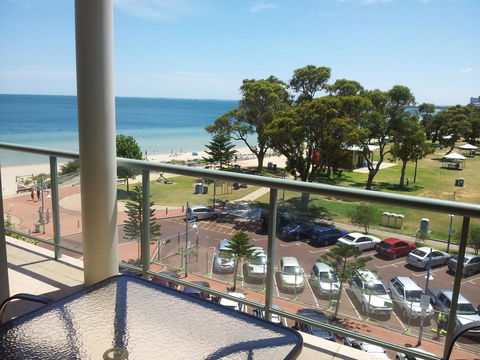 Boardwalk By The Beach - Kingaroy Accommodation 3