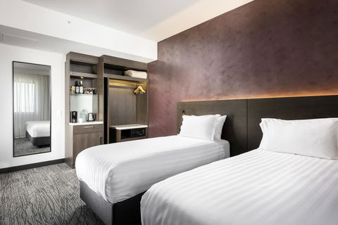 Holiday Inn West Perth, An IHG Hotel - Kingaroy Accommodation 14